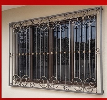 Grade de janela decorativa